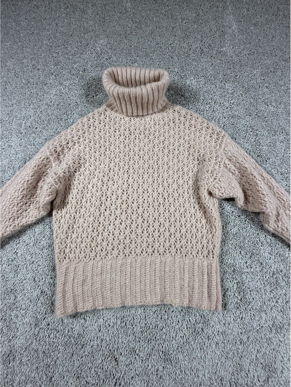 Moda International Women’s Sweater Size Medium Lambswool and Mohair Pink
